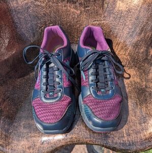 KURU women's athletic shoes size 10